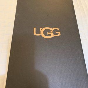 UGG ASCOT SLIPPERS/LOFERS